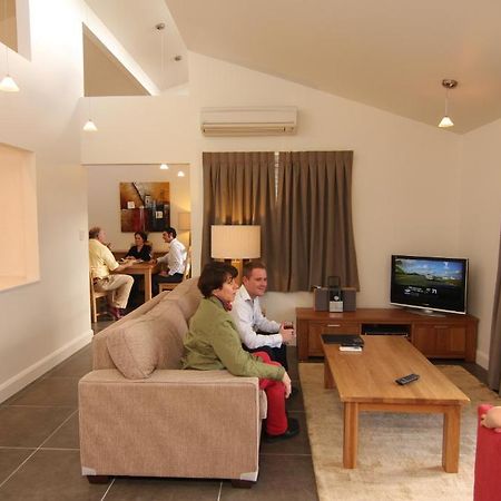 Moore Park Apartments Armidale Szoba fotó